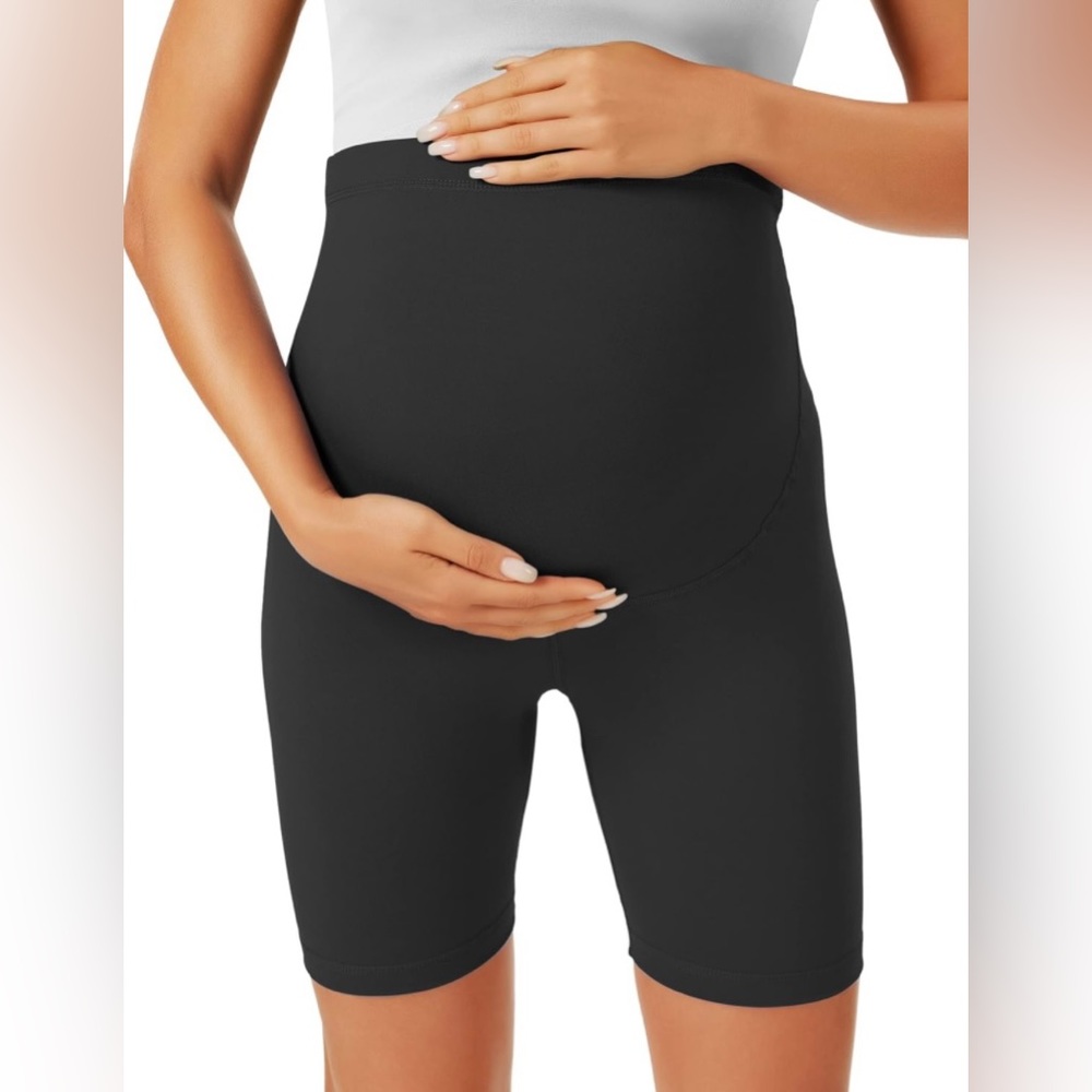 MATERNITY: biker shorts.